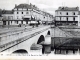 Photo précédente de Laval Le Pont Neuf et la rue de la Paix, vers 1918 (carte postale ancienne).