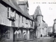 Photo suivante de Laval Rue de Paris, vers 1905 (carte postale ancienne).