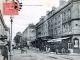 Photo suivante de Laval Rue de la Paix, prise du Pont Neuf, vers 1906 (carte postale ancienne).