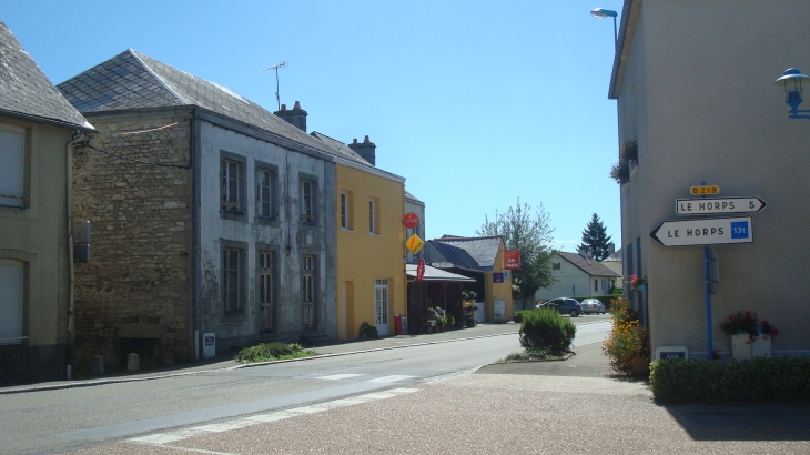 Vers Mayenne... - Le Ribay