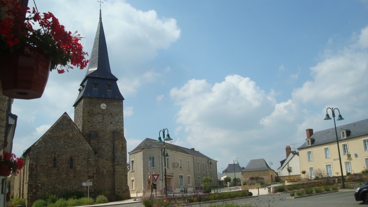 Nouvel aménagement.Centre du village. - Loigné-sur-Mayenne
