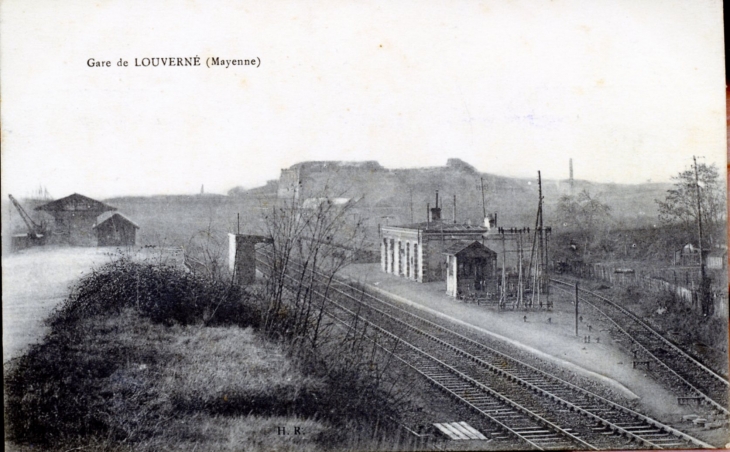 La Gare, vers 1911 (carte postale ancienne). - Louverné