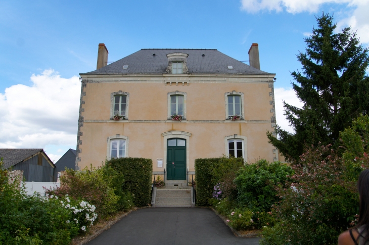 La Mairie. - Maisoncelles-du-Maine