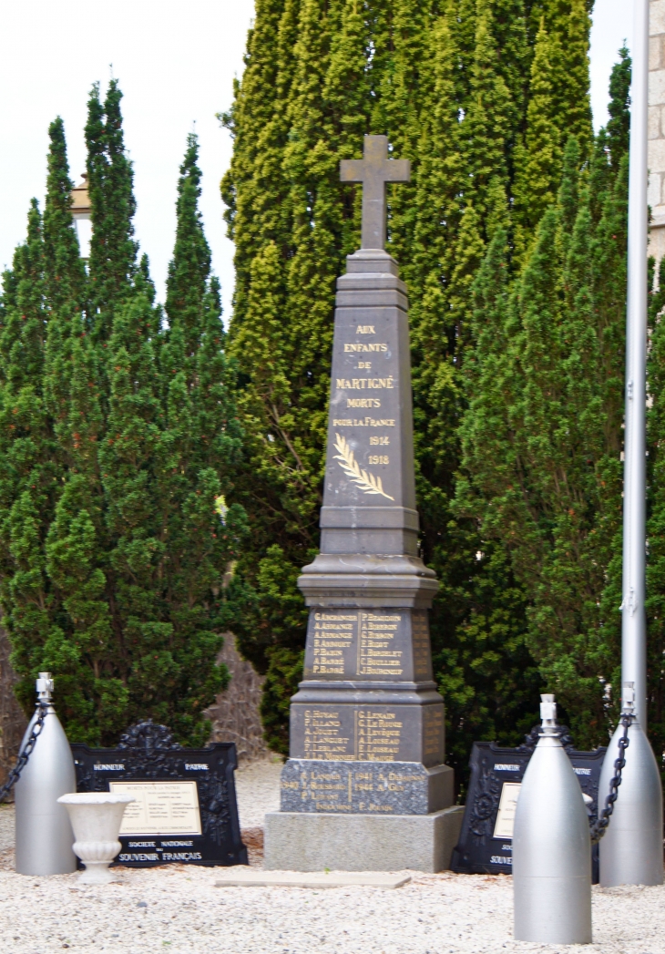 Le Monument aux Morts - Martigné-sur-Mayenne