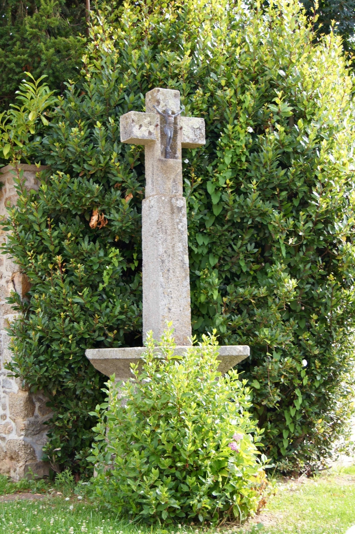 Croix de chemin. - Martigné-sur-Mayenne