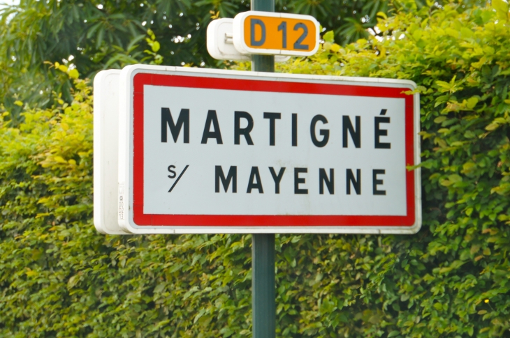 Autrefois : en 1984, Marigné devient Martigné-sur-Mayenne.