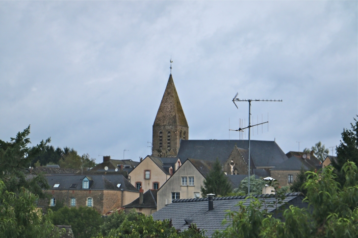 Vue-sur-le-village - Parné-sur-Roc