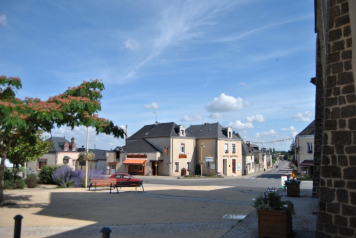 Ville Quelaines-Saint-Gault