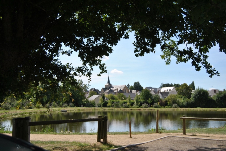 Etang Quelaines-Saint-Gault