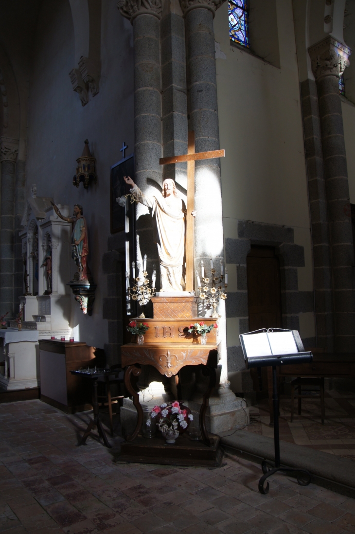 Eglise Saint Hippolyte. - Sacé