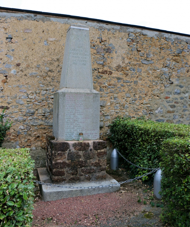 Le Monument aux Morts - Saint-Loup-du-Dorat