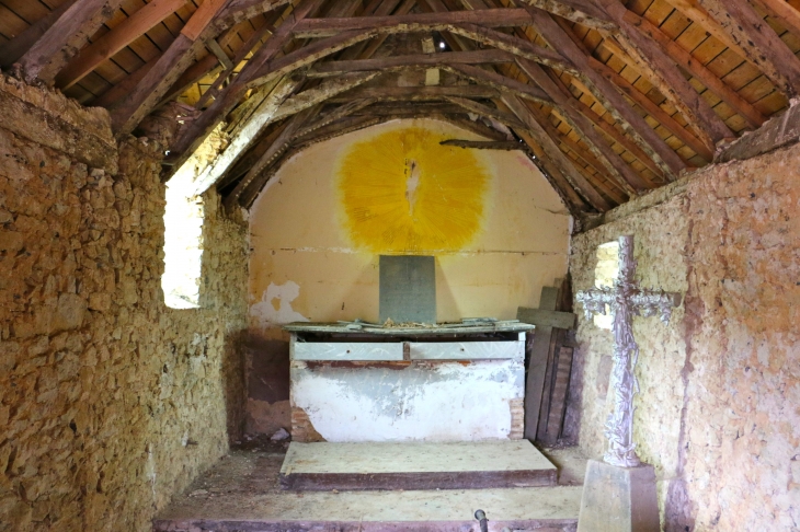 Intérieur de La chapelle Saint Fort - Saint-Loup-du-Dorat