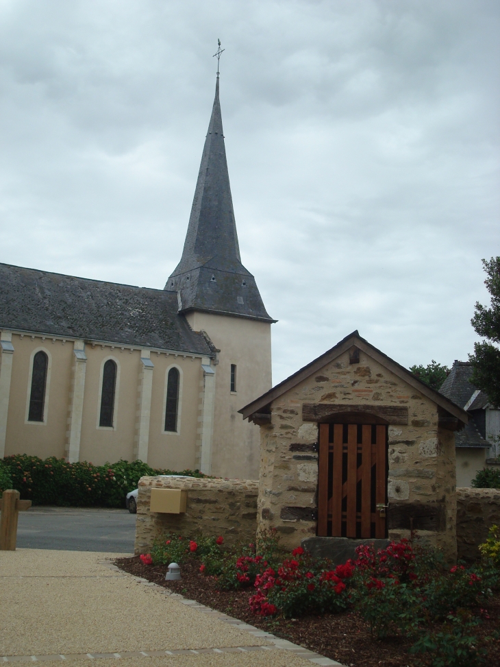 Puits.Nouvelle mairie. - Saint-Sulpice