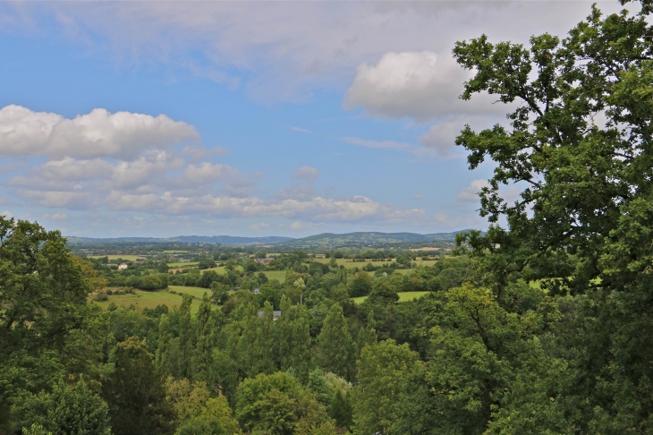 Vue de la promenade de la poterne - Sainte-Suzanne