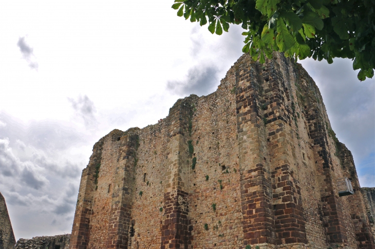 Les anciennes écuries - Sainte-Suzanne