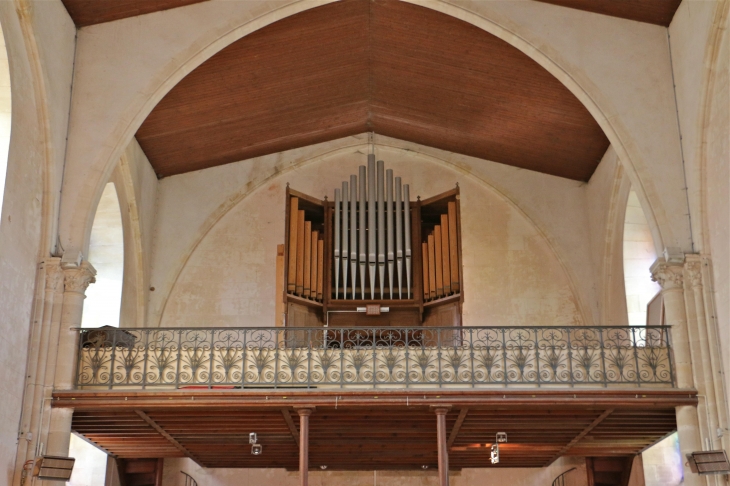 Eglise Sainte Suzanne : Les orgues de 1492 réparé en 1607 - Sainte-Suzanne