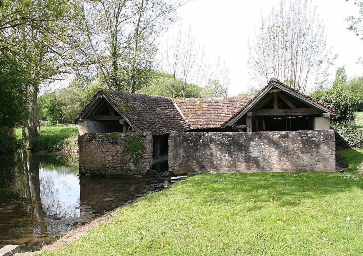 Le Lavoir - Auvers-sous-Montfaucon