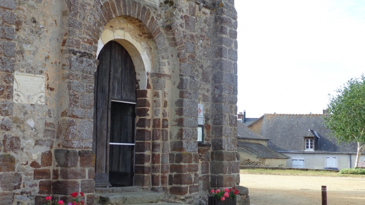 Façade de l'église - Chevillé