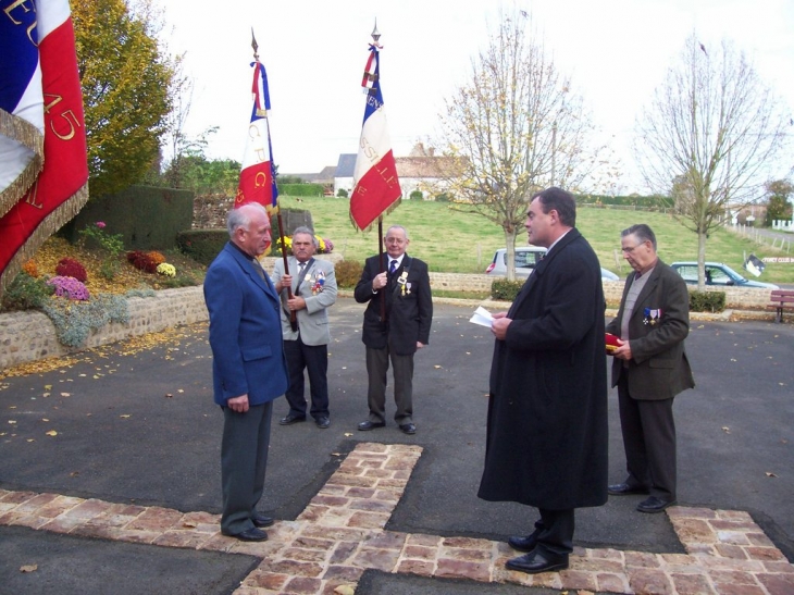 11 novembre 2007 - Épineu-le-Chevreuil