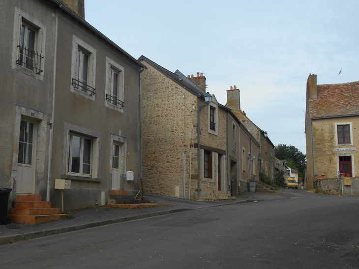 Place Ernest Langlais (Aujourd'hui-2020) - Épineu-le-Chevreuil