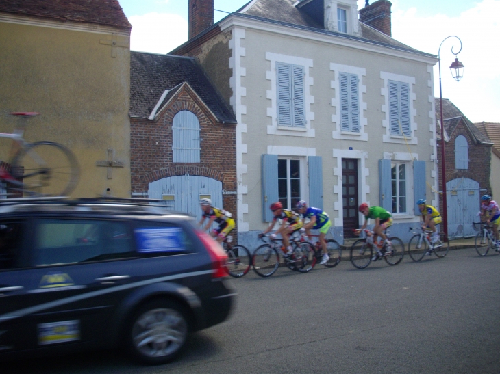 SPORT 4 COURSE CYCLISTE - Gréez-sur-Roc