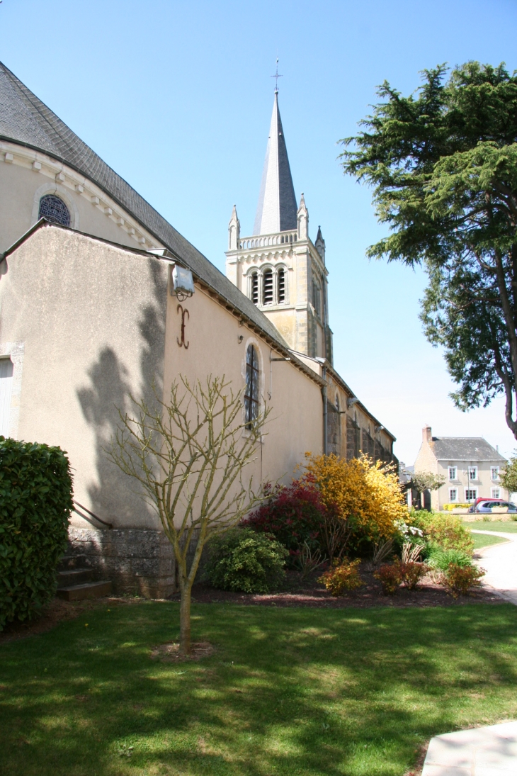 L'église 2 - Joué-en-Charnie