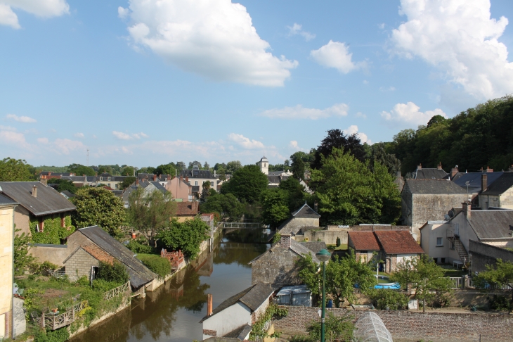  vue sur la Chartre sur le Loir depuis Saint Nicolas - La Chartre-sur-le-Loir