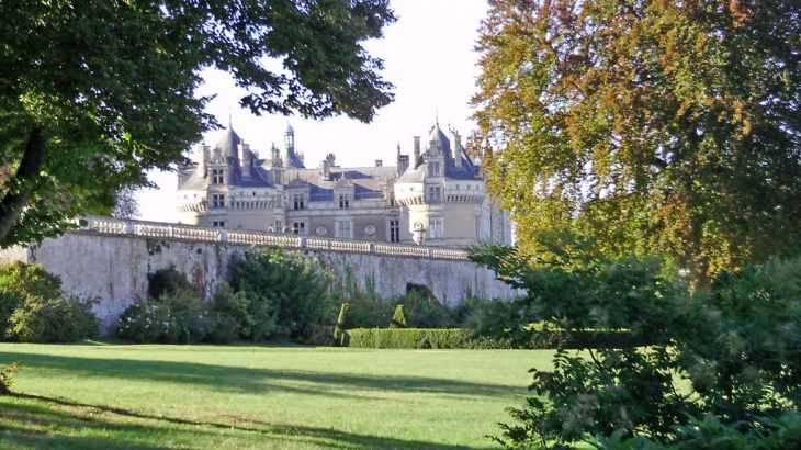 Vue du jardin - Le Lude