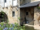 Lavoir privé au bord de la Vègre