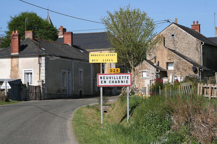  - Neuvillette-en-Charnie