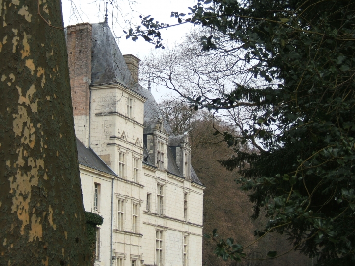 Le château - Poncé-sur-le-Loir