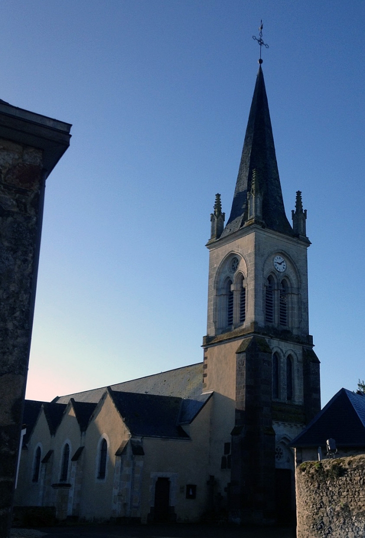 L'église (photo de Jean-Louis Doucy) - Saint-Paul-le-Gaultier