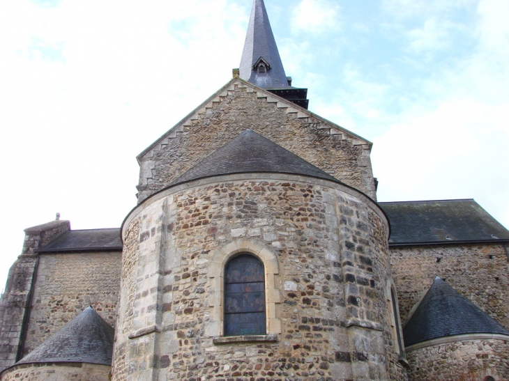 Église romane du 11e siècle - Saint-Rémy-de-Sillé