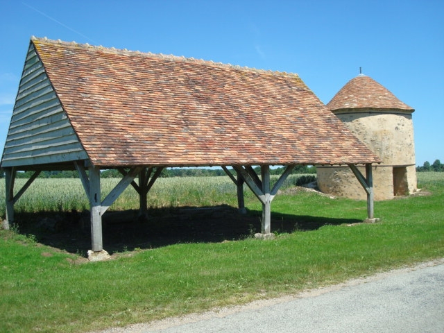 Au détour du chemin de randonnée - Saint-Symphorien