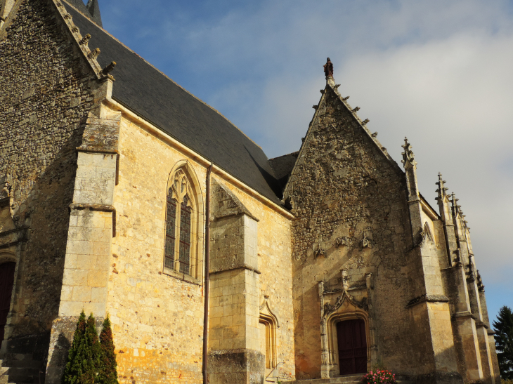 L'église et la chapelle  - Saint-Ulphace