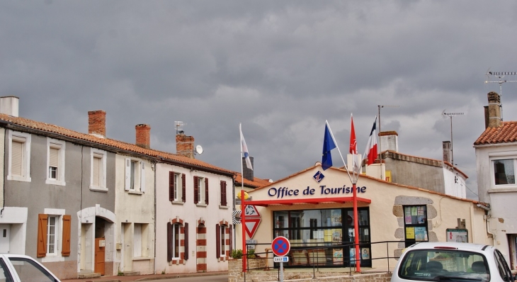 Le-village ( Office de Tourisme ) - Avrillé