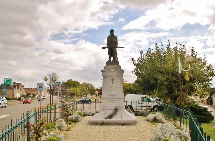 Monument-aux-Morts - Avrillé