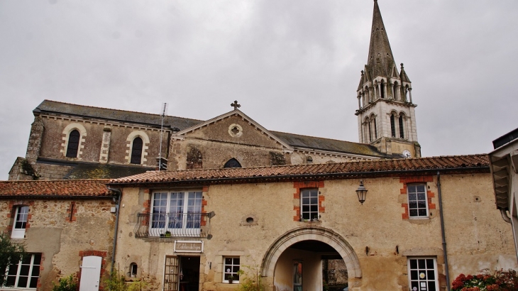 Le Village - Beaulieu-sous-la-Roche