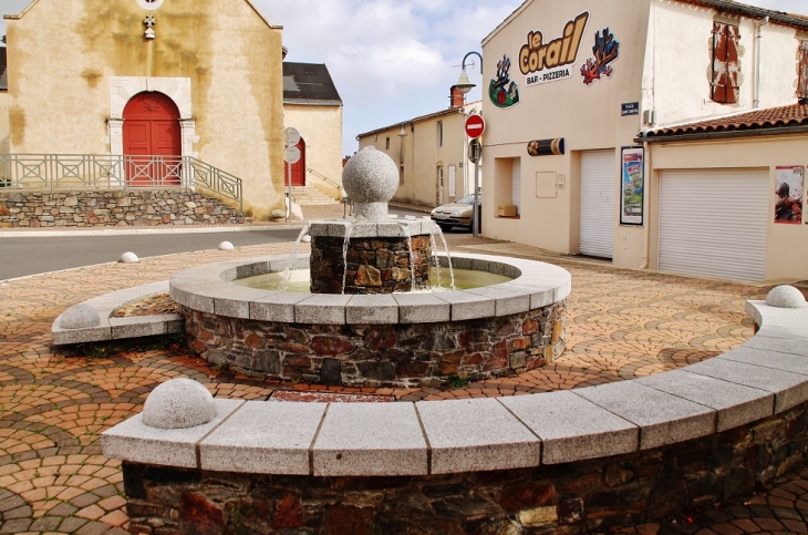 Fontaine - Brem-sur-Mer