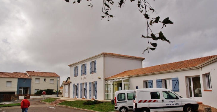 La Mairie - Brem-sur-Mer