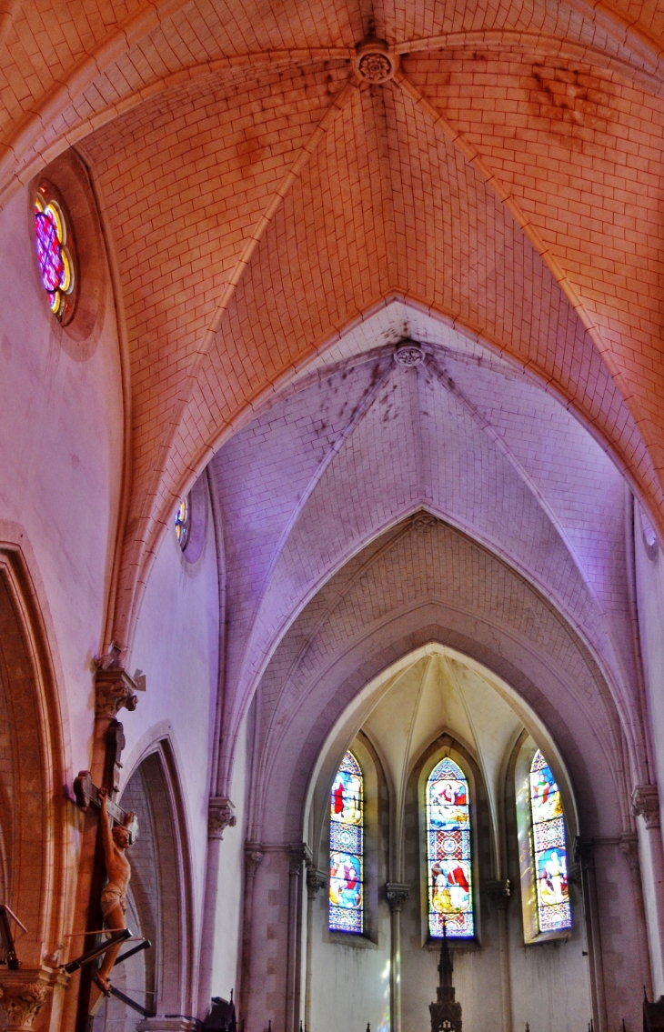   .église Sainte Marie-Madeleine - Chaillé-les-Marais