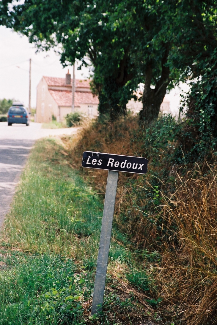 Le village porte mon nom, d'ou ma visite - Chavagnes-les-Redoux