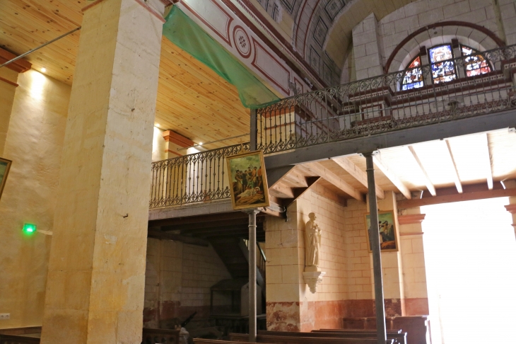 Le balcon de l'église Saint Guy. - Damvix