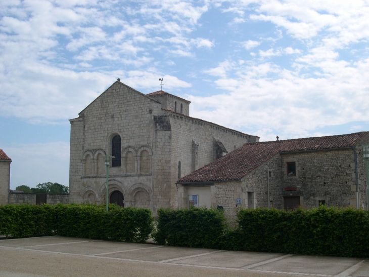 L'Eglise - Fontaines