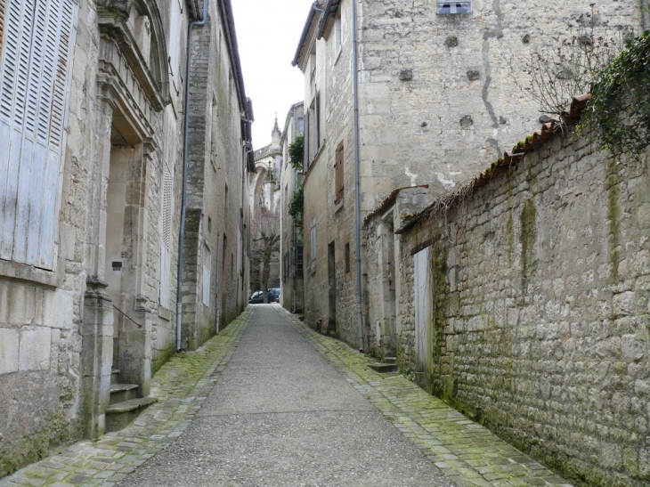 Ruelle dans la vieille ville - Fontenay-le-Comte