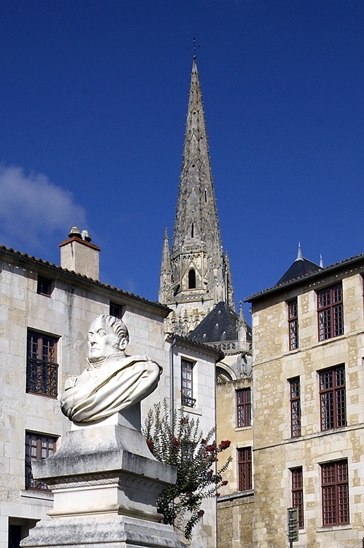 Place Belliard - Fontenay-le-Comte