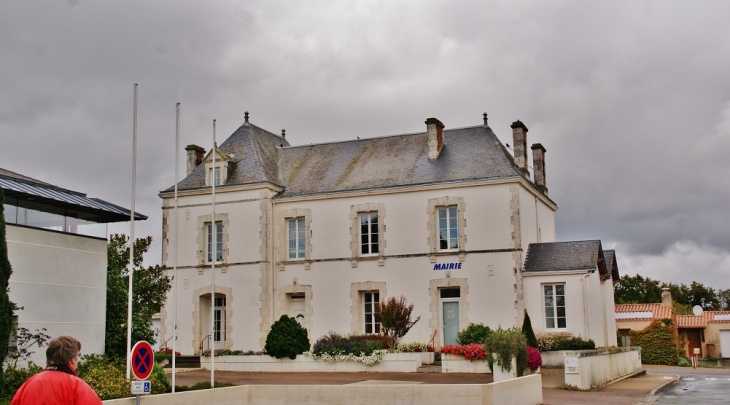 La Mairie - Grosbreuil