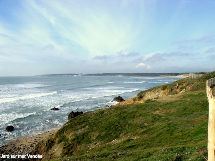  le GR sur le bord de la falaise a l'estuaire du Payré - Jard-sur-Mer