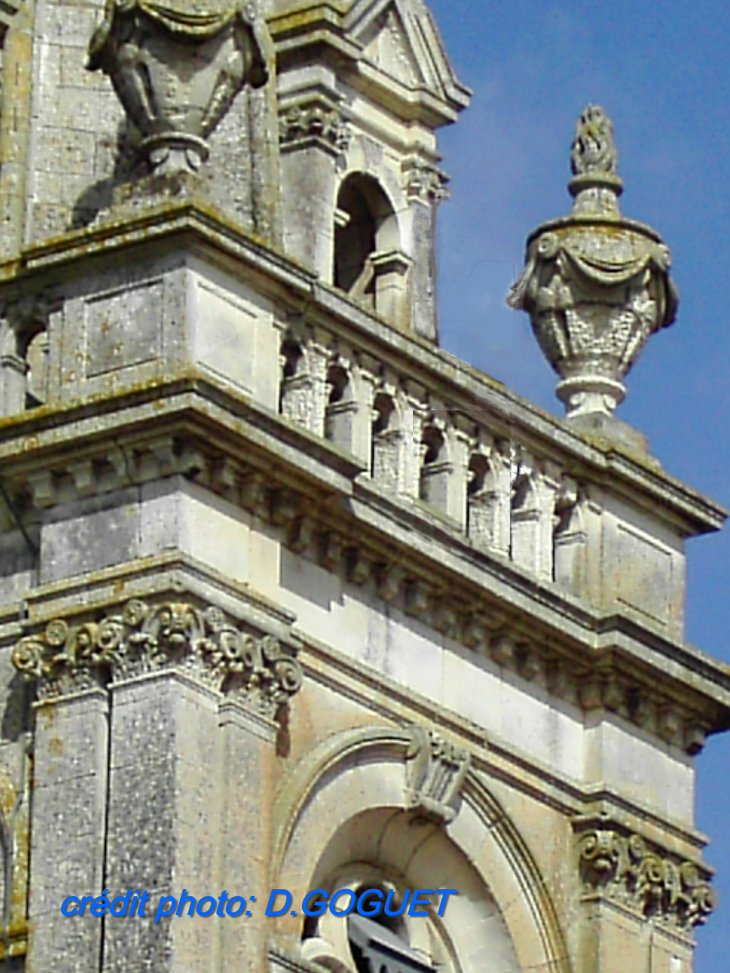 Clocher Eglise St HIlaire - L'Île-d'Elle