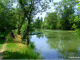 Chemin du halage de la rivière Vendee, paradis des pêcheurs et promeneurs